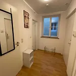 2-zimmer Mit Balkon *