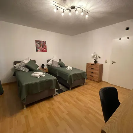 2-zimmer Mit Balkon Lejlighed *