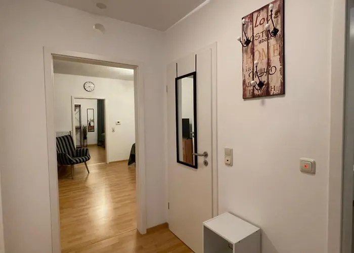 2-zimmer Mit Balkon Lejlighed *